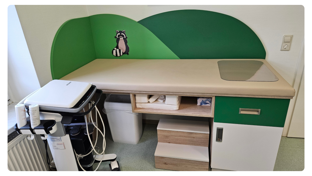 Helles Sprechzimmer